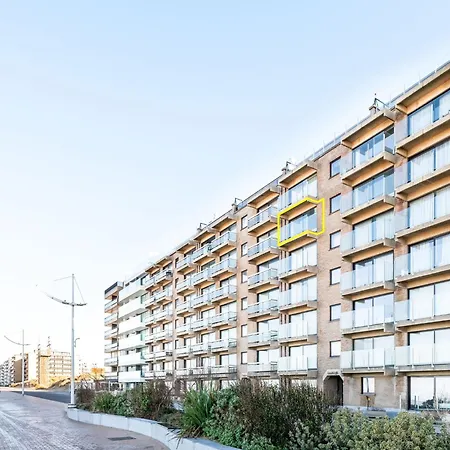 Apartment In St-idesbald With Sea View *